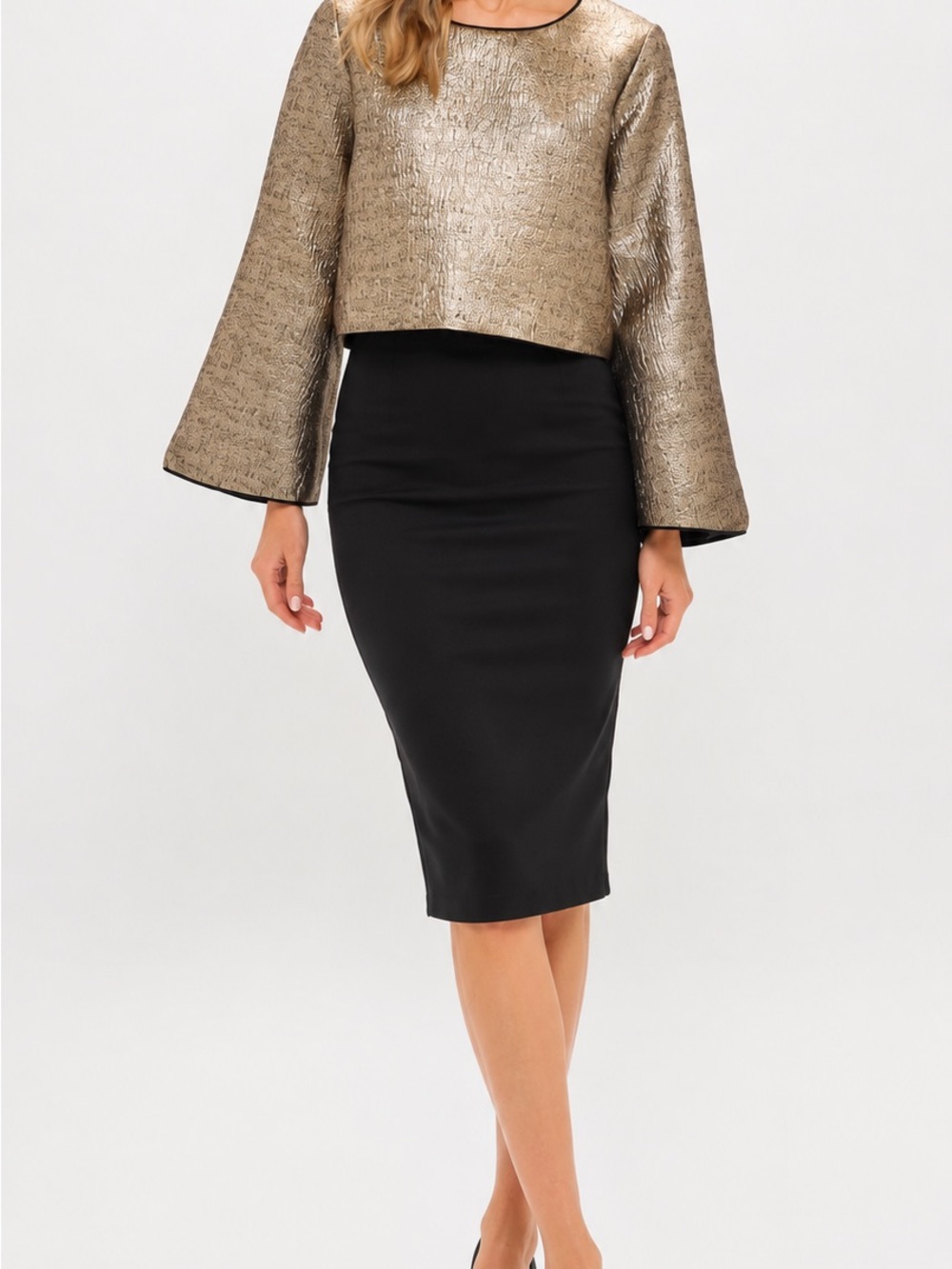 Tuckernuck Maxine Gold Textured Jacquard Bell Sleeve Crop Top Size Medium new